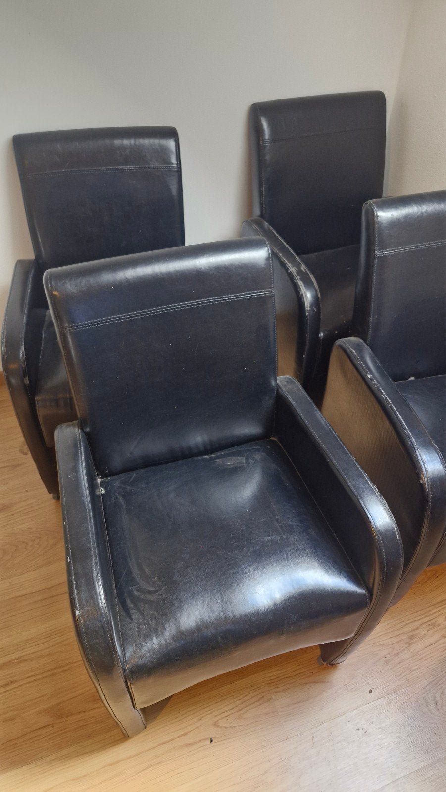 Gratis: Vintage Zwarte Fauteuils (Set van 4), Ophalen, Kunststof, Gebruikt, Zwart