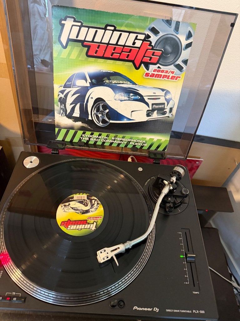 Tuning Beats 2003 / 4 Sampler, Gebruikt, Overige genres, Ophalen of Verzenden, Overige typen