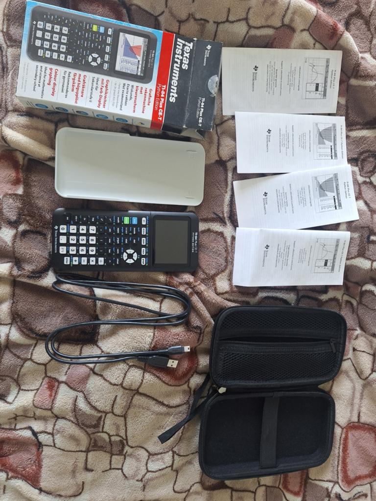 Texas Instruments TI-84 Plus CE-T Python Edition + Hardcase, Diversen, Rekenmachines, Ophalen of Verzenden, Grafische rekenmachine