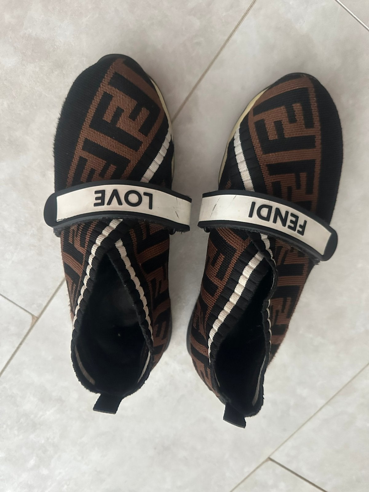 Fendi sneakers maat 37, Ophalen of Verzenden, Zo goed als nieuw