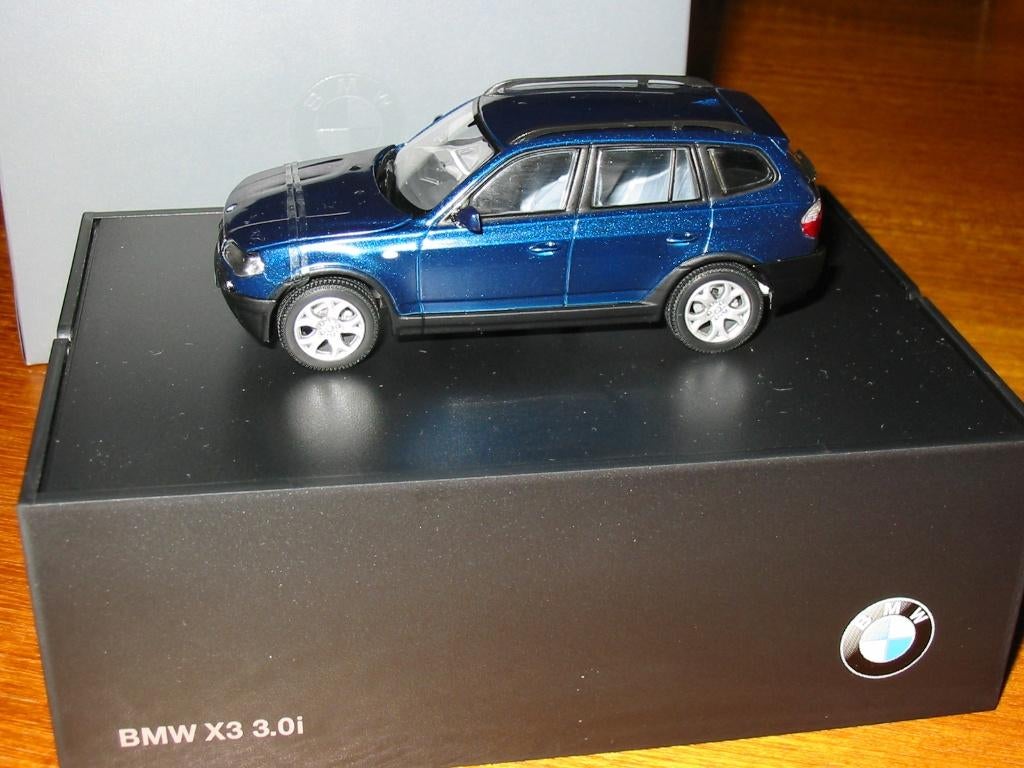 MINIATUUR  BMW  X3, Verzamelen, Overige Verzamelen, Nieuw, Ophalen of Verzenden