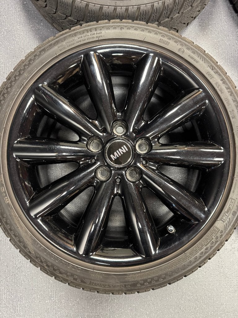 Mini Cosmos spoke black 17" met winterbanden, Ophalen, Gebruikt, Banden en Velgen, 17 inch