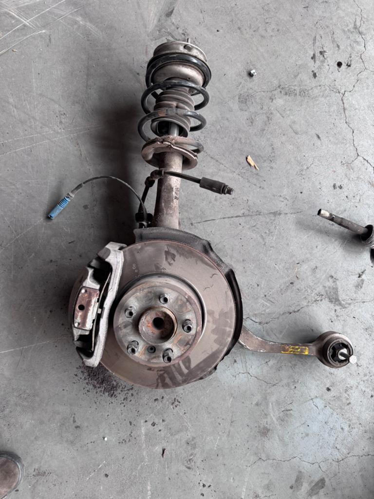 BMW 1 Serie Vering Schokdemper Wielnaaf Remschijf, Auto-onderdelen, Ophalen, Gebruikt, BMW