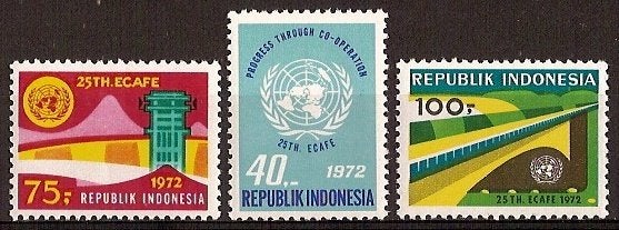 Indonesie Zonnebloem nr 710/2 postfris 1972, Ophalen of Verzenden, Postfris, Zuidoost-Azië