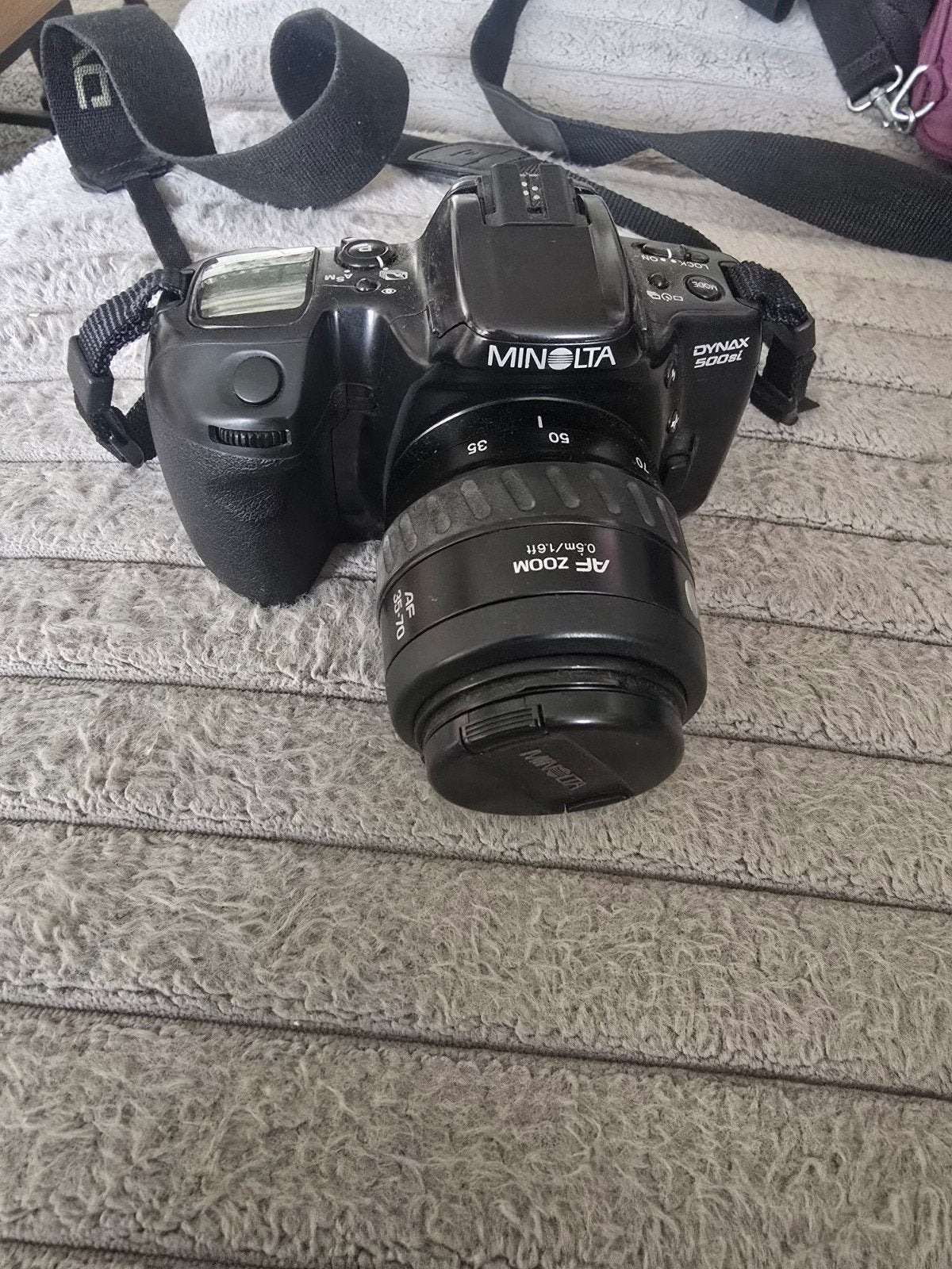 Minolta Dynax 500si Spiegelreflexcamera met AF Zoom lens, Ophalen