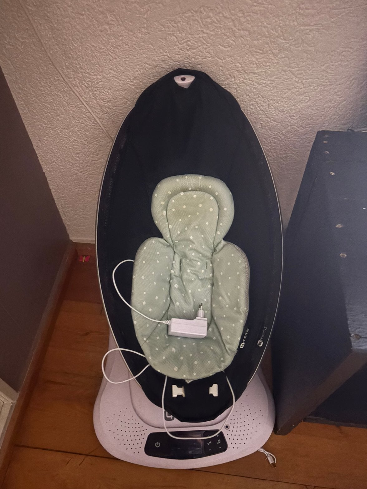 4 moms mamaroo, Overige merken, Schommelstoel, Ophalen of Verzenden, Met gordel(s) of riempje(s)