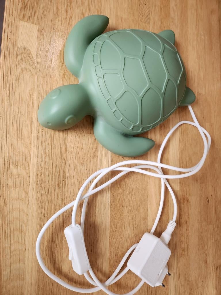 Ikea BLÅVINGAD led-wandlamp
- schildpad nachtlampje - Groen, Ophalen of Verzenden, Zo goed als nieuw, Lamp