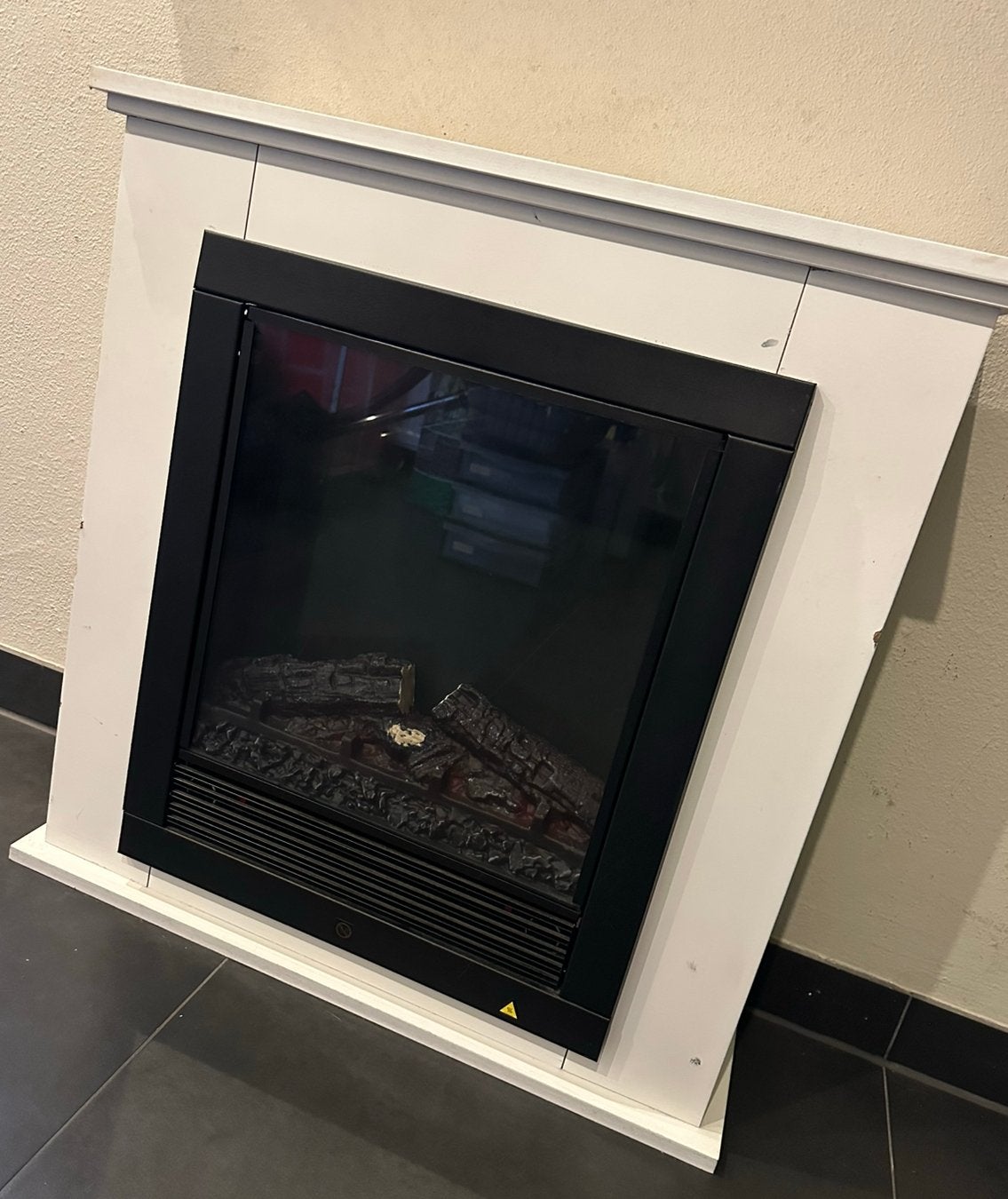 Elektrische Sfeerhaard met Witte Schouw / Ombouw, Ophalen, Gebruikt, Vrijstaande haard, Elektrische haard