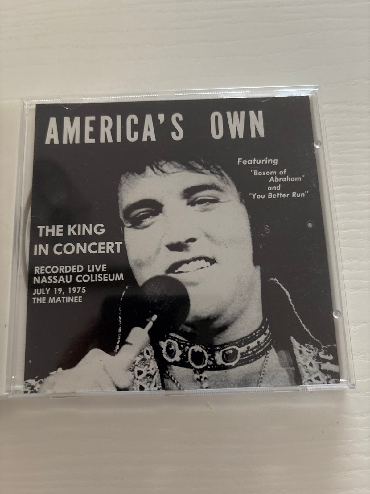 Elvis Presley - America's Own (Bootleg Live CD), Ophalen of Verzenden, Zo goed als nieuw, Cd of Plaat