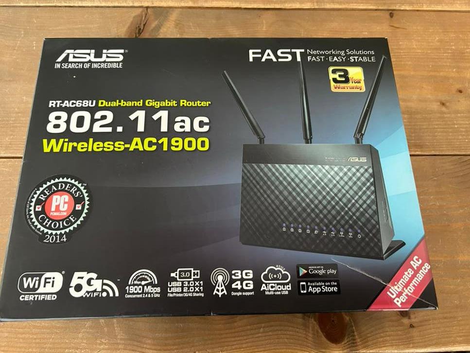 ASUS RT-AC68U Dual-band Gigabit Router Wireless-AC1900, Computers en Software, Routers en Modems, Ophalen of Verzenden, Zo goed als nieuw