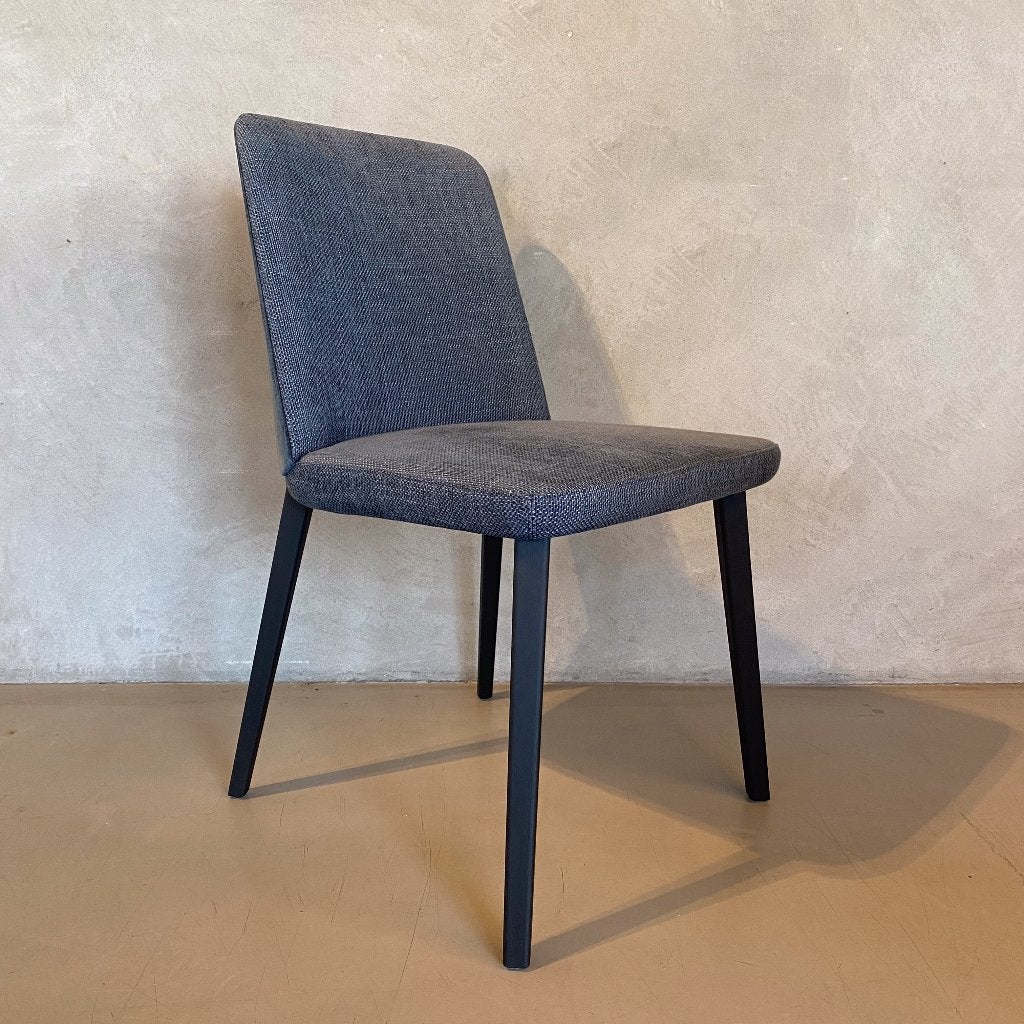 Montis Back Me Up eetkamerstoel 4 x nieuwprijs set= €3.104,-, Ophalen, Doetinchem, Blauw, Zo goed als nieuw