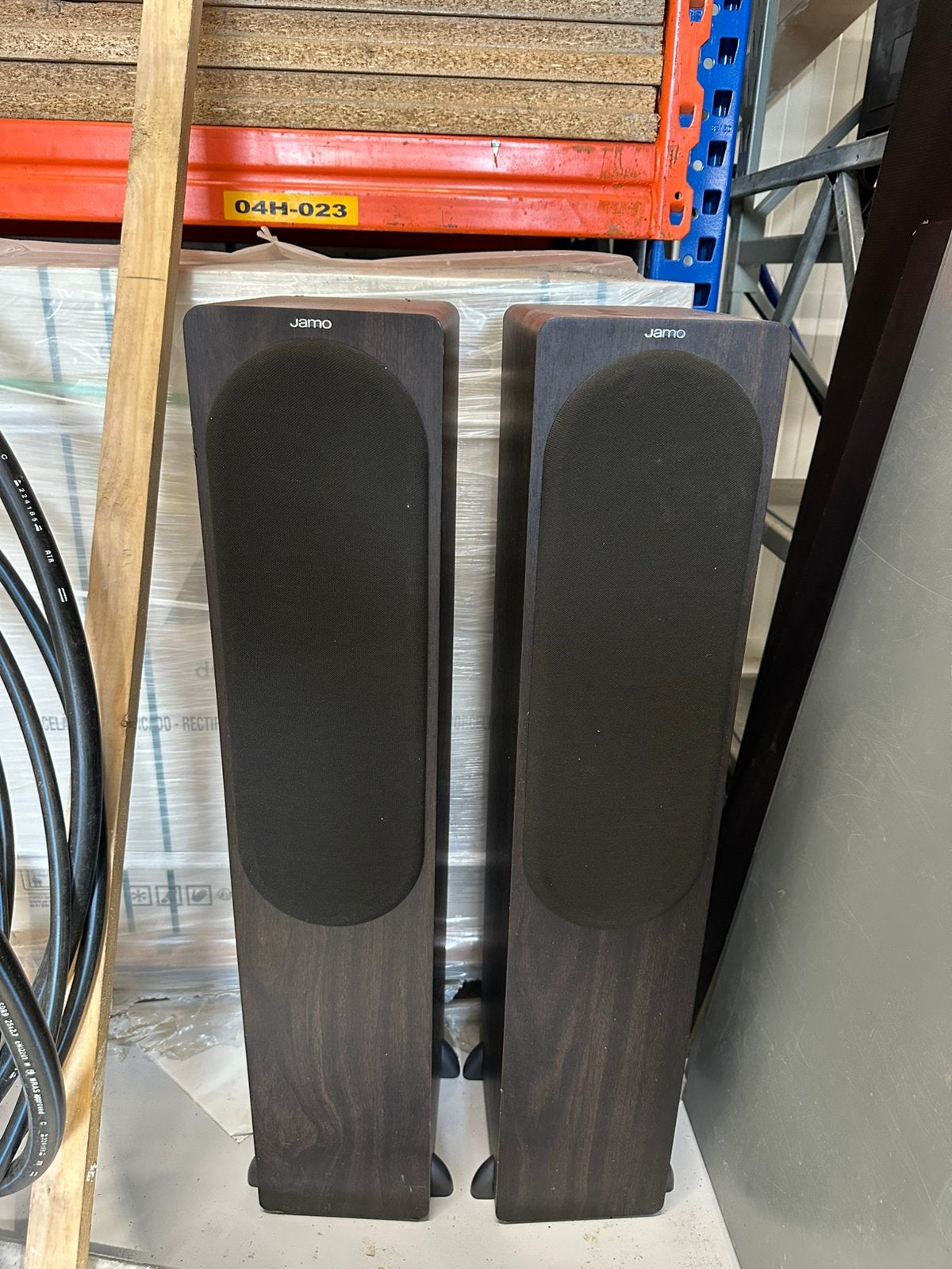 Jamo speaker set., Ophalen of Verzenden, Zo goed als nieuw, 60 tot 120 watt, Front, Rear of Stereo speakers