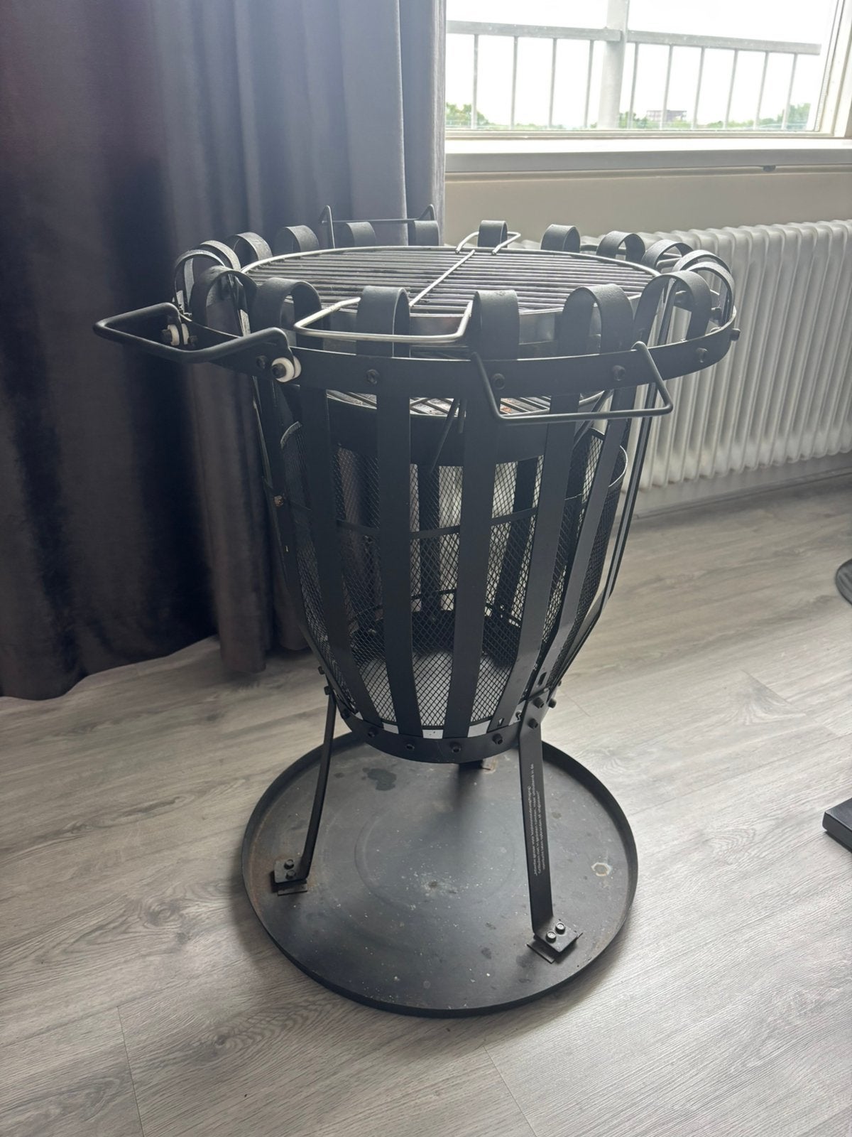 BBQ, Ophalen, Zo goed als nieuw