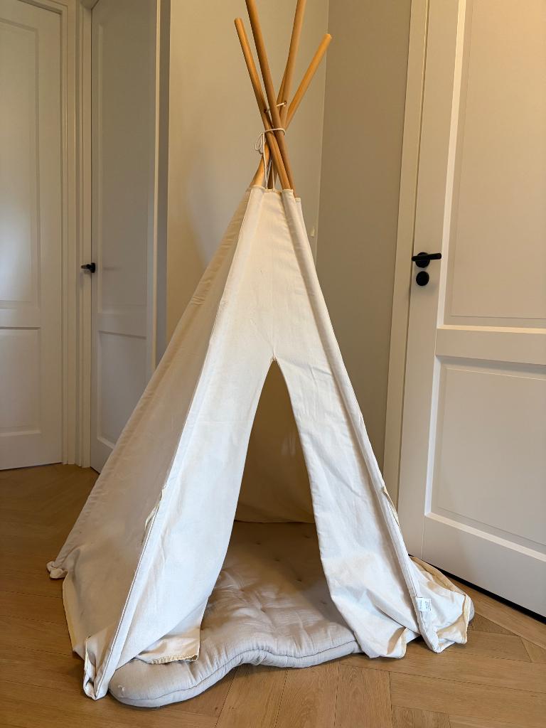 Tipi Speeltent van Petit Amelie (Off-White), Ophalen, Zo goed als nieuw