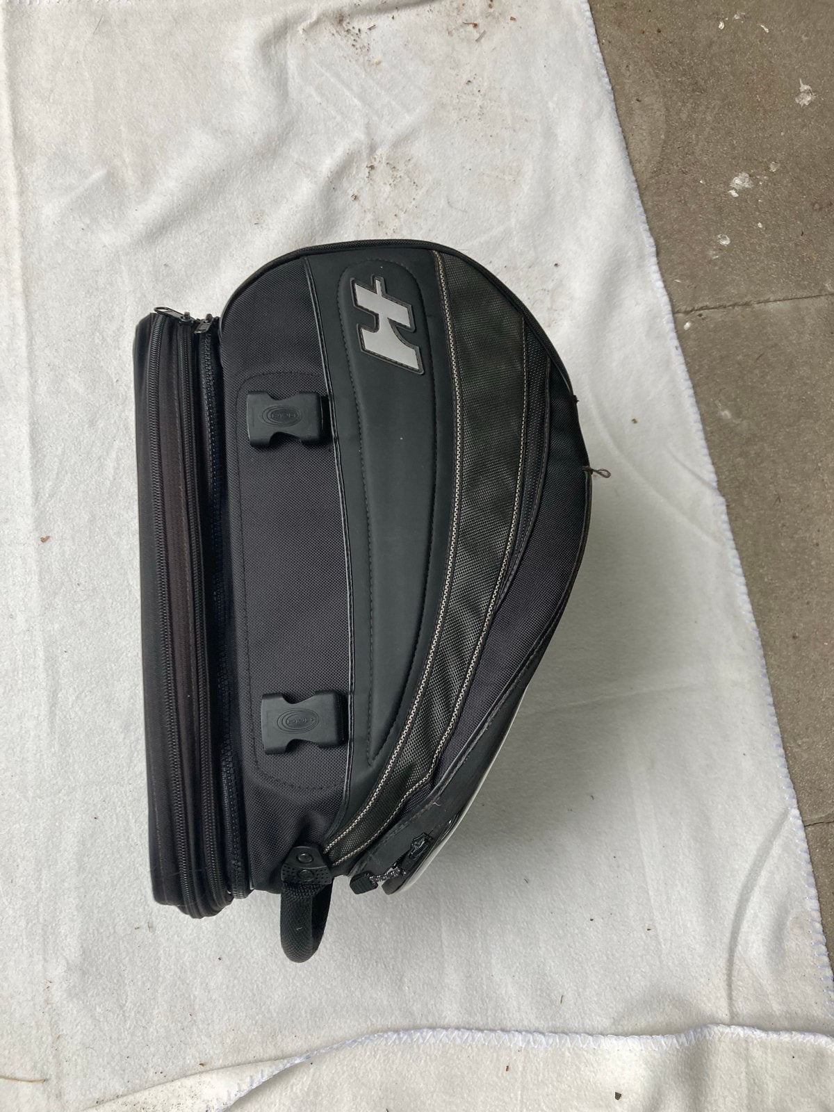 Motorfiets Tanktas - Zwart, met Bevestiging, Ophalen of Verzenden, Gebruikt