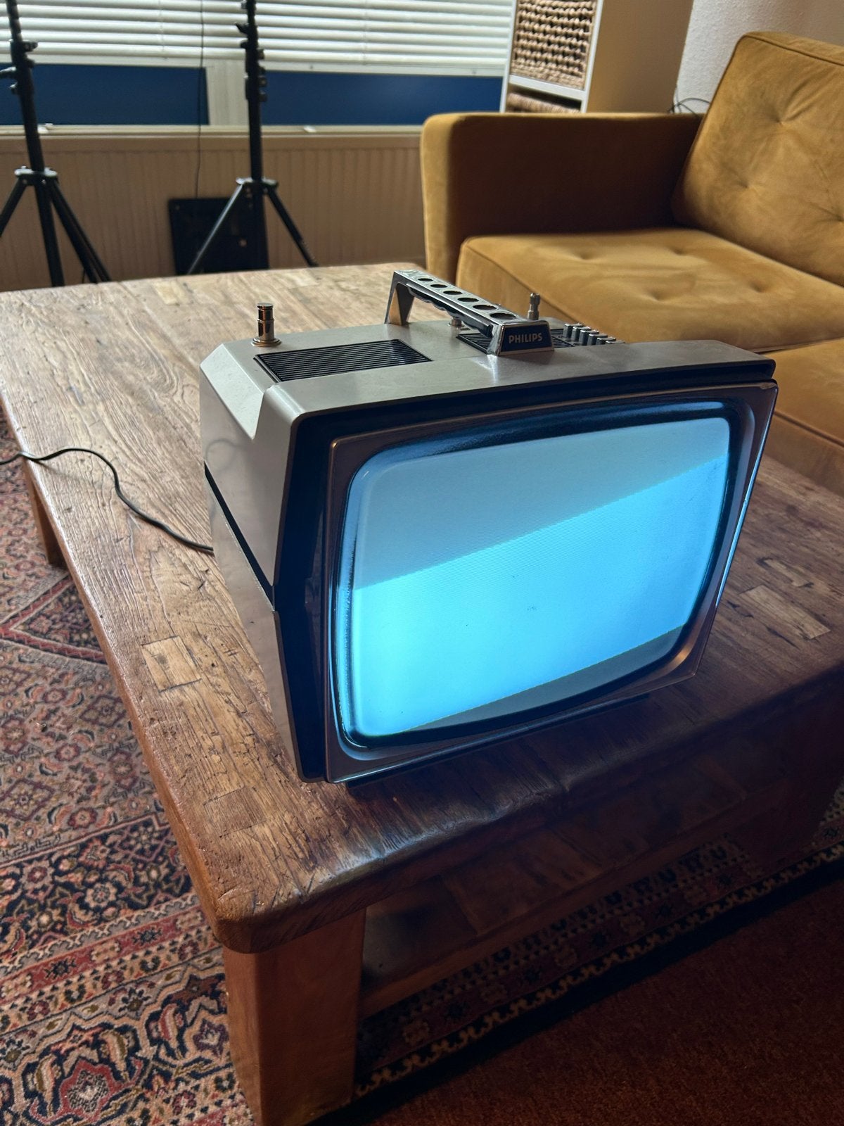 Vintage Philips draagbare zwart-wit televisie, Ophalen, Gebruikt, Minder dan 40 cm, Philips