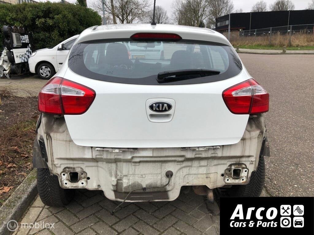 Kia Rio Achterklep UD Clear White 2010-2018, Auto-onderdelen, Achterklep, Ophalen of Verzenden, Kia