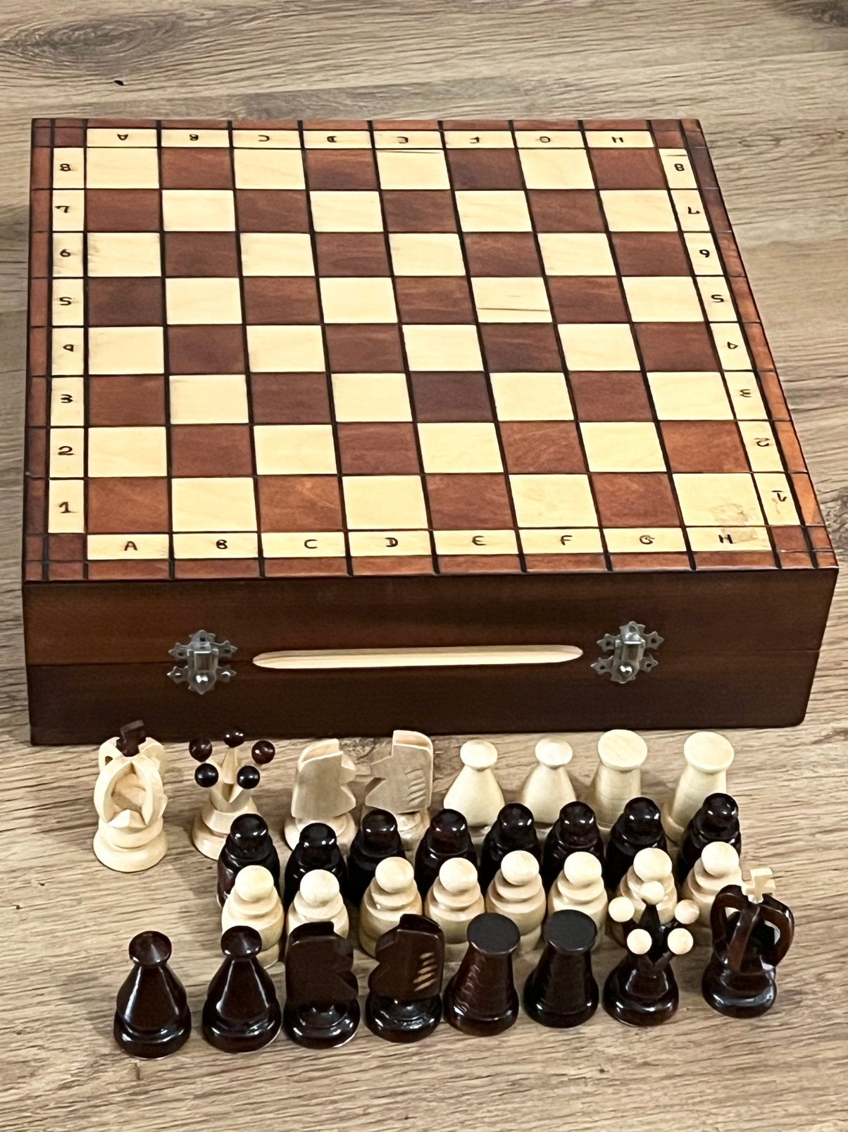 Houten Schaakspel met Opbergdoos - Klassiek Design, Een of twee spelers, Ophalen of Verzenden, Gebruikt, Reisspel