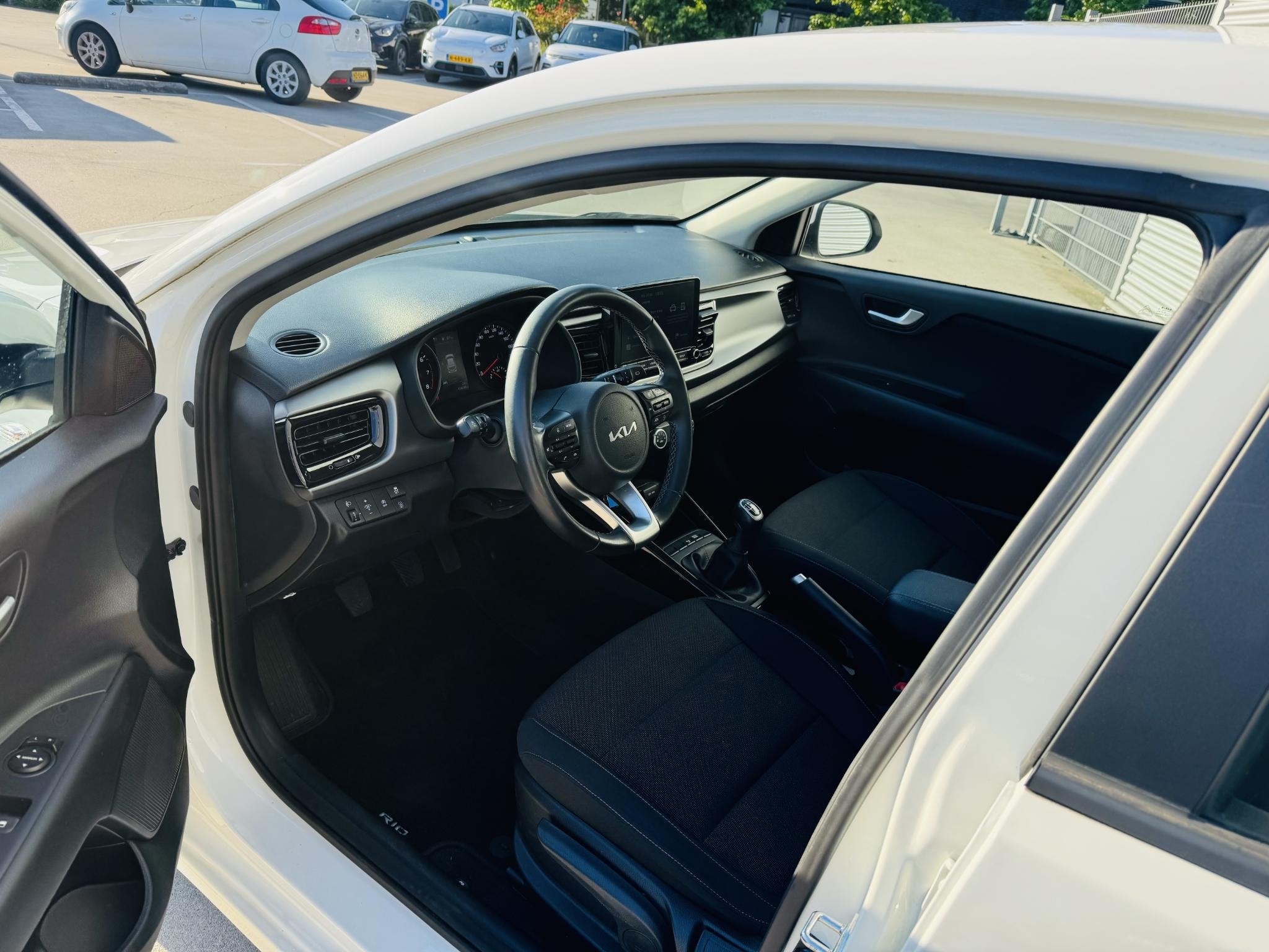 Kia Rio 1.0 T-GDi MHEV DynamicLine Airco | Cruise | Navi via, Auto's, Voorwielaandrijving, Gebruikt, Euro 6, Origineel Nederlands