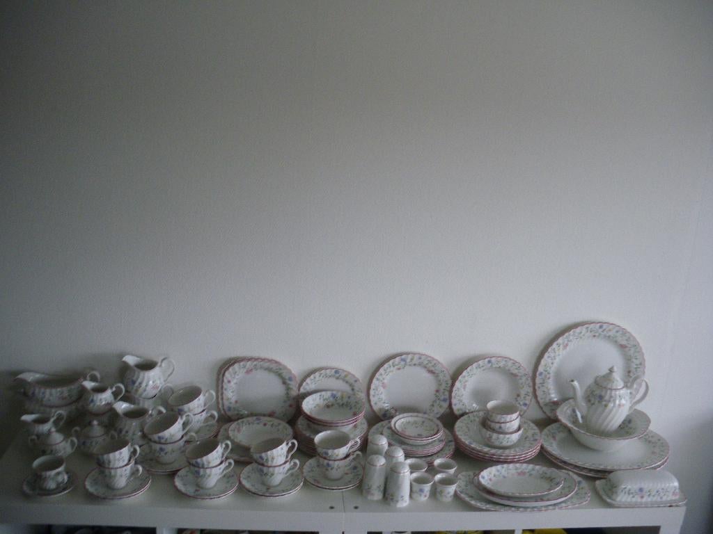 Johnson Brothers Summer Chintz servies, Ophalen of Verzenden, Zo goed als nieuw, Bord(en), Wedgwood