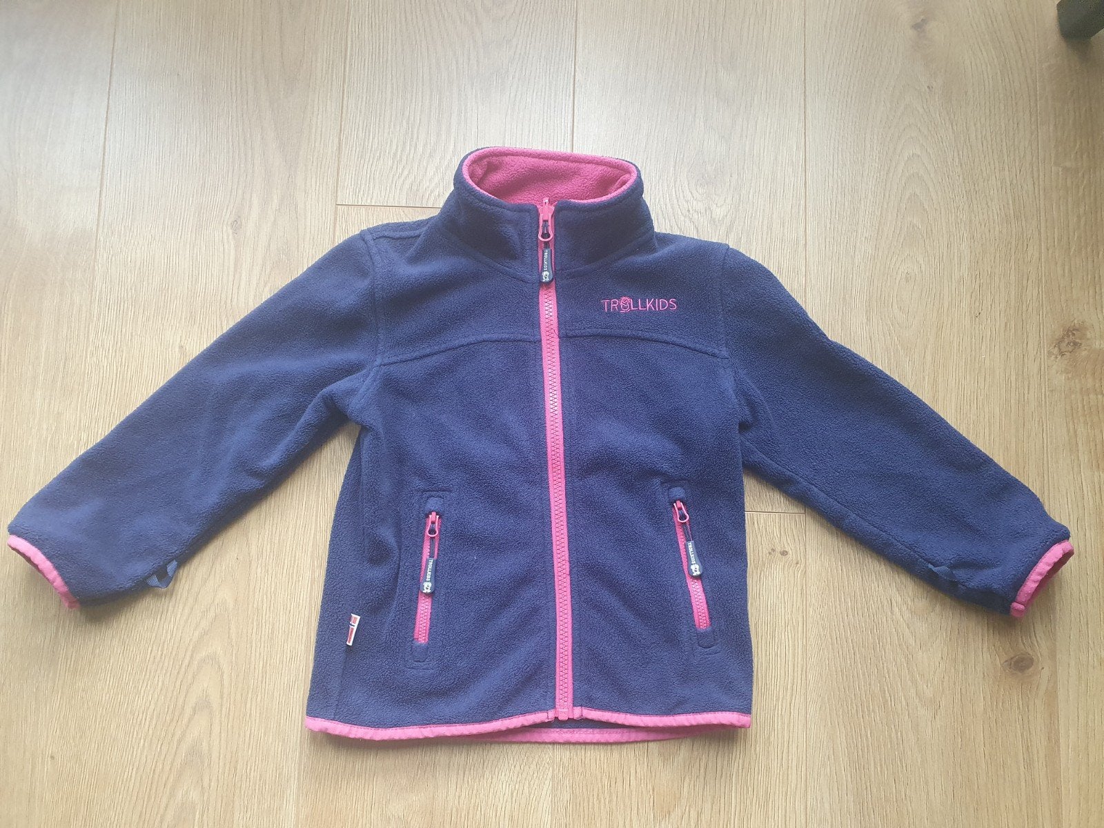 Trollkids fleecevest 104, Kinderen en Baby's, Kinderkleding | Maat 104, Ophalen of Verzenden, Trollkids, Meisje, Jas