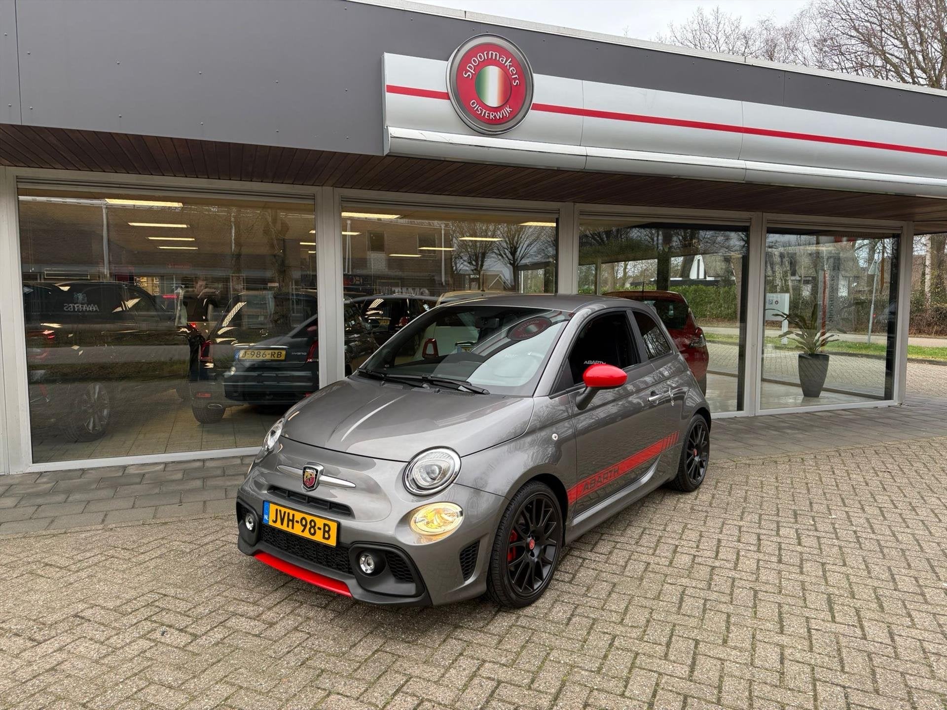 Abarth 595 Pista 160pk | Sabelt | Monza, Dealer onderhouden, Stof, Gebruikt, Zwart