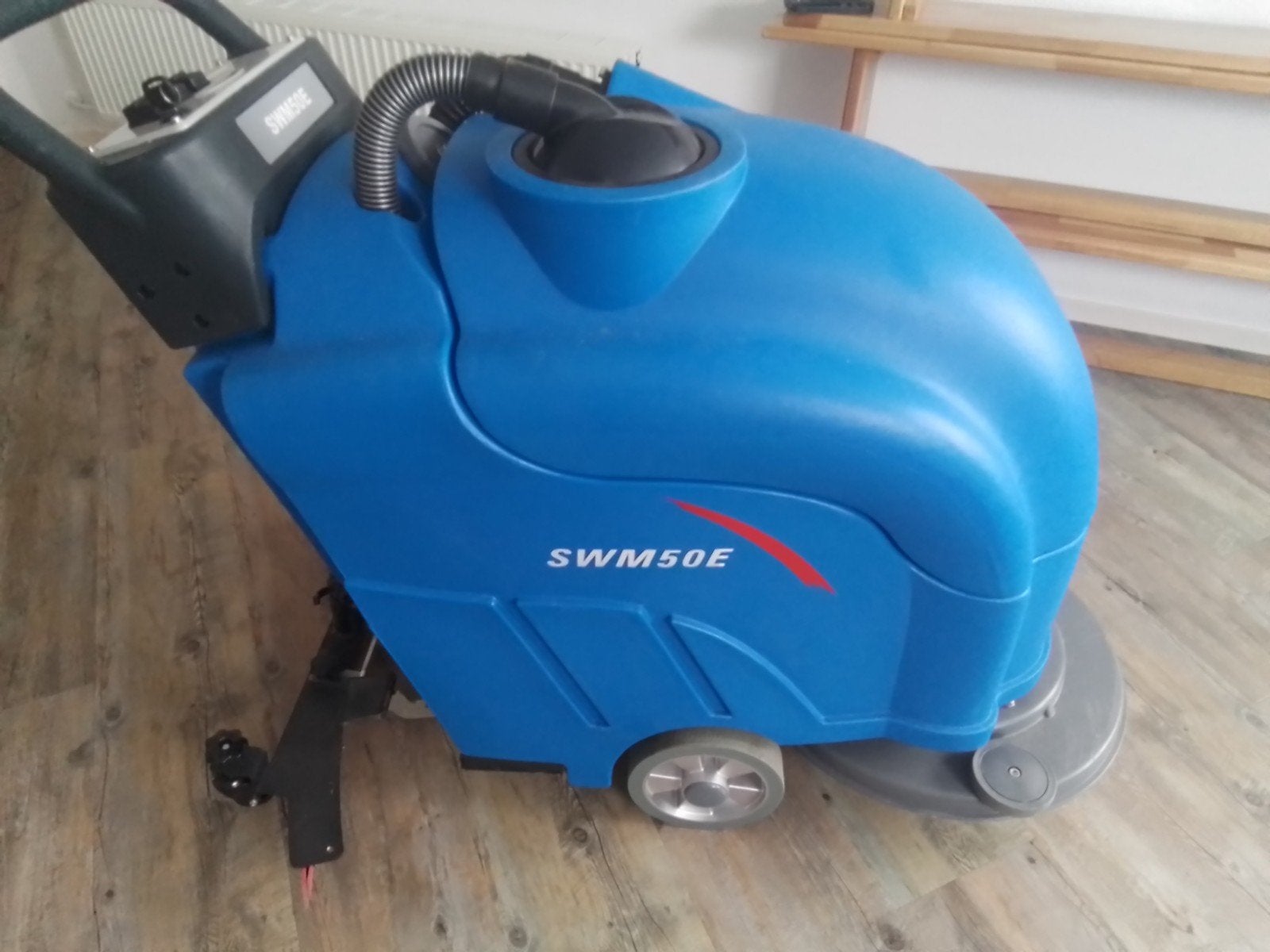 Wipeket SWM50E Schrob- en Zuigmachine - Zo goed als nieuw, Ophalen of Verzenden, Zo goed als nieuw, Schrobmachine