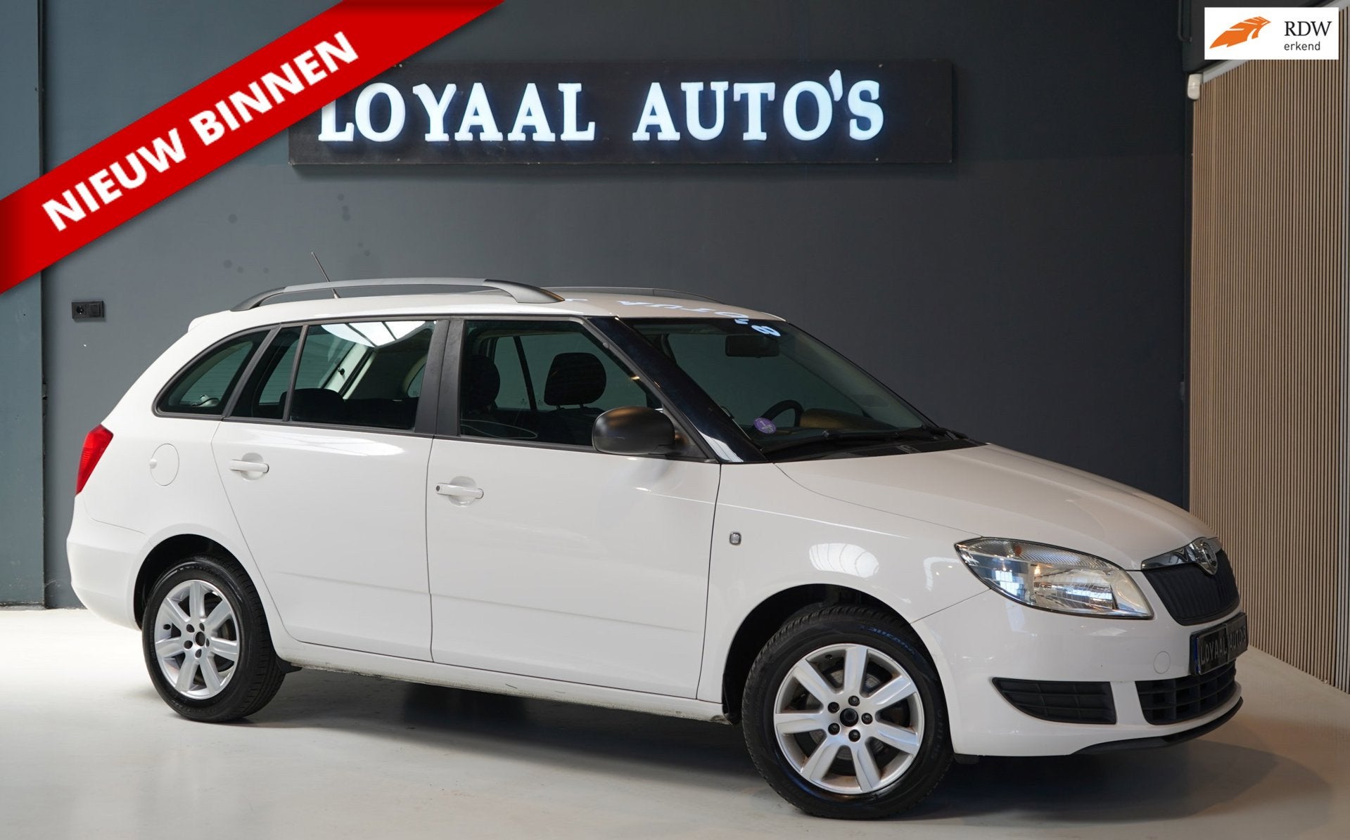 Skoda Fabia Combi 1.2 Go | AIRCO | TREKHAAK | ELEK.RAMEN | A, Auto's, Skoda, Voorwielaandrijving, Euro 5, Stof, 1198 cc