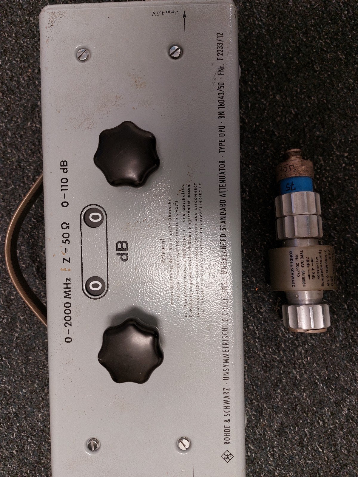 Rohde & Schwarz Standard Attenuator DPU 0-2000 MHz, Gebruikt, Ophalen of Verzenden, Info@rohde-schwarz.com, Mühldorfstraße 15, 81671 München, Duitsland