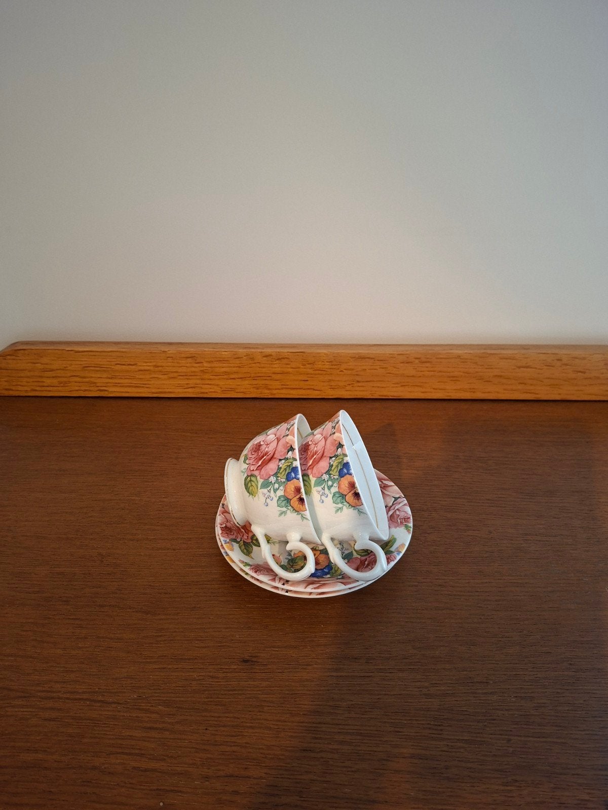 Cambridge Garden Fine Bone China Kop en Schotel Set, Ophalen