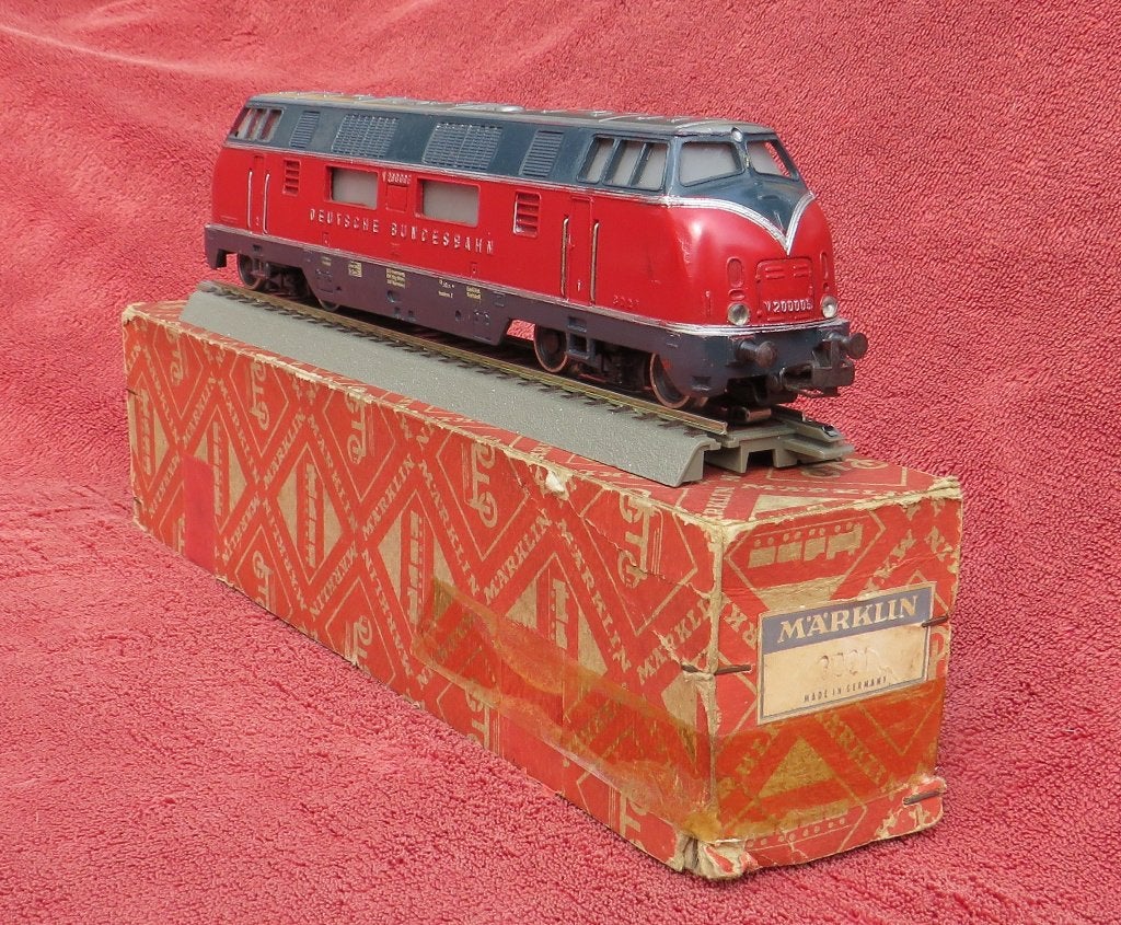 Marklin 3021. DB V200, jaren 60, Wisselstroom, Locomotief, Ophalen of Verzenden, Zo goed als nieuw
