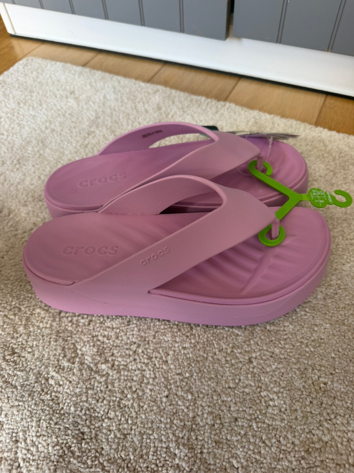 Crocs Classic Platform Flip roze maat 41/42 nieuw kaartje, Slippers, Nieuw, Ophalen of Verzenden, Roze