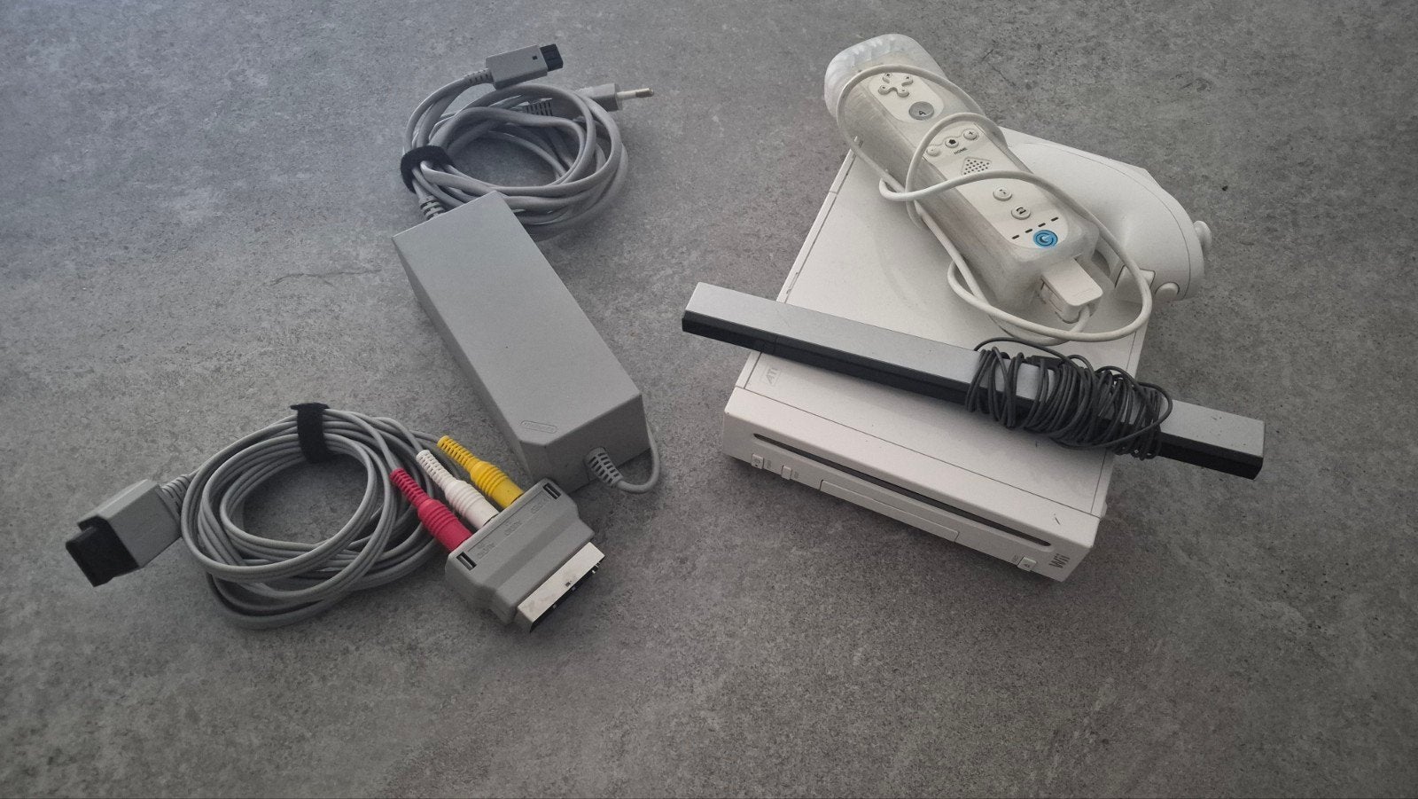 Wii Console with controller and nunchuk, Ophalen of Verzenden, Gebruikt, Met 1 controller