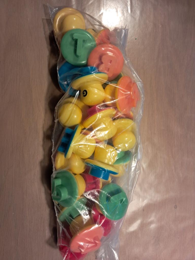 Play-Doh Uitsteekvormpjes Alfabet - Leerzaam Speelplezier, Ophalen of Verzenden, Gebruikt, Taal en Lezen