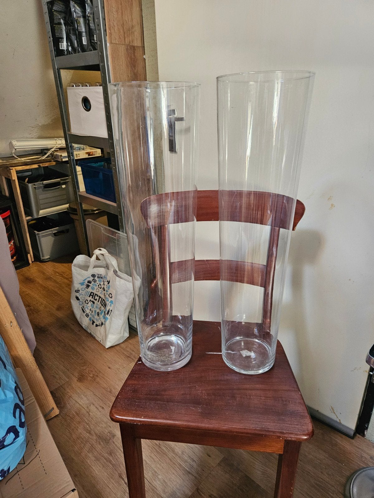 Twee hoge glazen vazen/windlichten, Ophalen, Gebruikt, Transparant, Glas