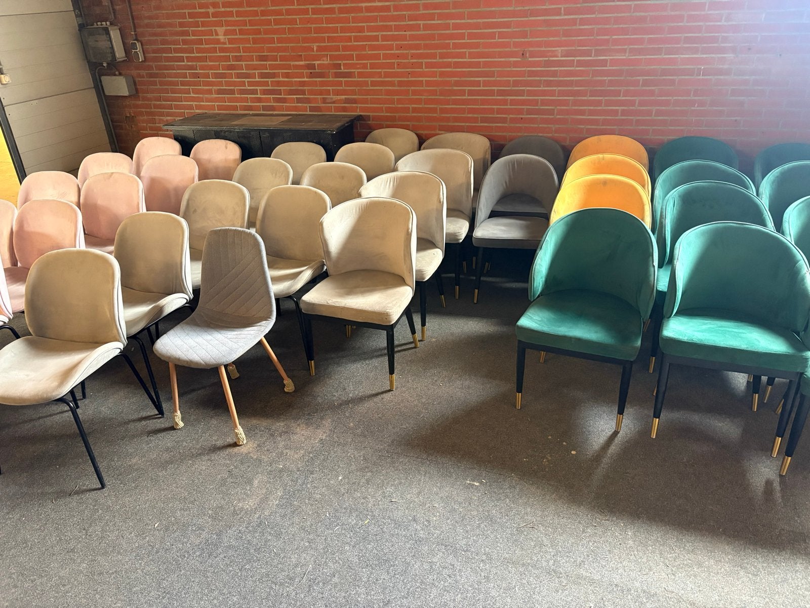 Diverse stoelen, 2 tafels en ijzeren kast, Huis en Inrichting, Stoelen, Ophalen, Gebruikt, Overige kleuren, Metaal