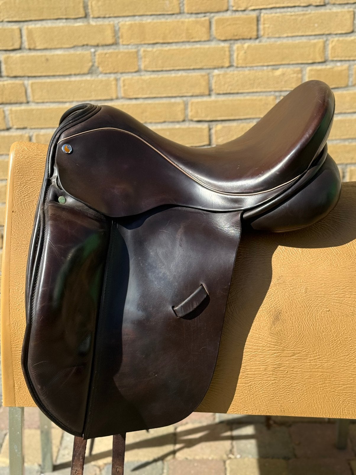 ESTA bruin dressuur zadel (gratis passervice bij aanschaf), Dieren en Toebehoren, Gebruikt, CK Zadelmakerij, Ophalen of Verzenden