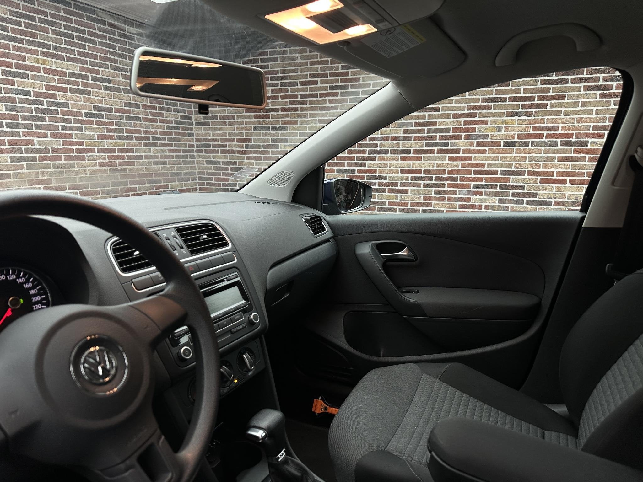 Volkswagen Polo 1.4-16V Comfortline, Euro 5, Zwart, 4 cilinders, Blauw