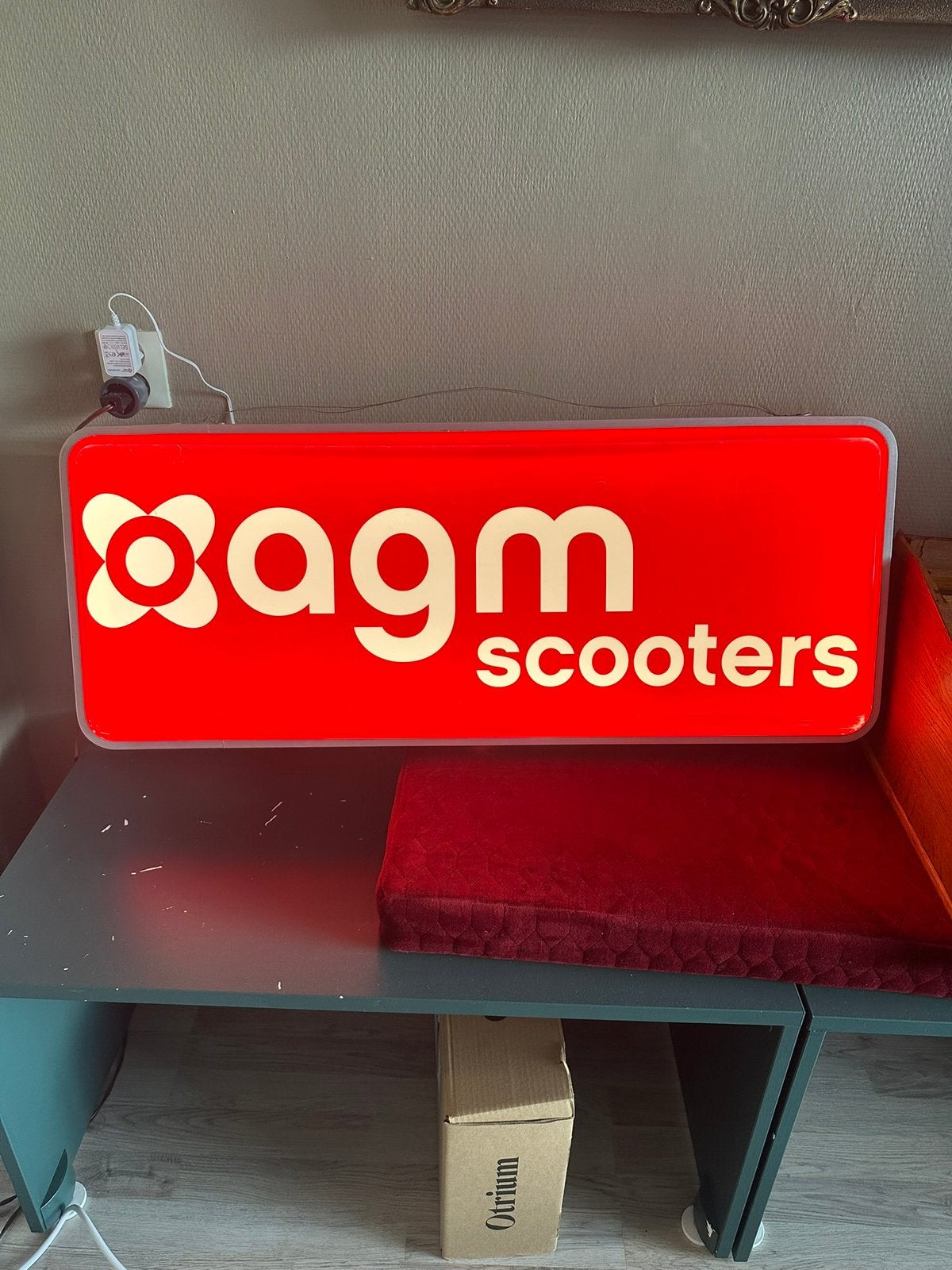 Werkende AGM scooters lichtbak reclame, Ophalen of Verzenden, Lichtbak of (neon) lamp