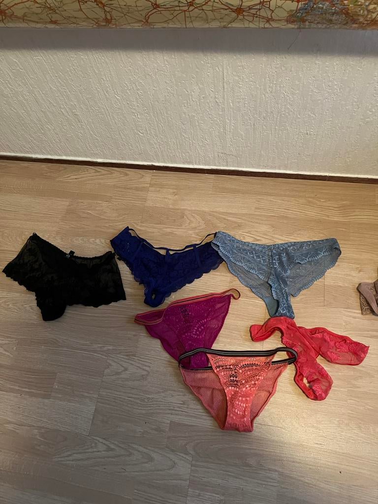 5 strings/slipjes in diverse kleuren, maat S/M, Kleding | Dames, Ophalen of Verzenden, Overige kleuren, String