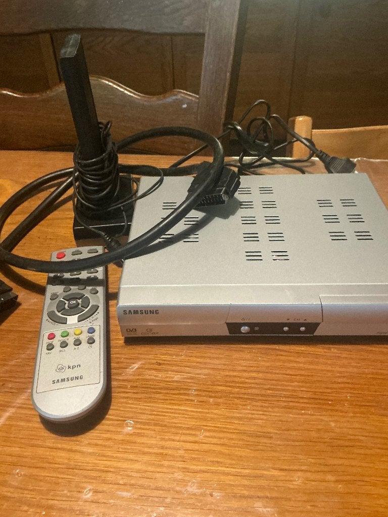 Digitenne Samsung, Audio, Tv en Foto, Decoders en Harddiskrecorders, Ophalen of Verzenden, Gebruikt