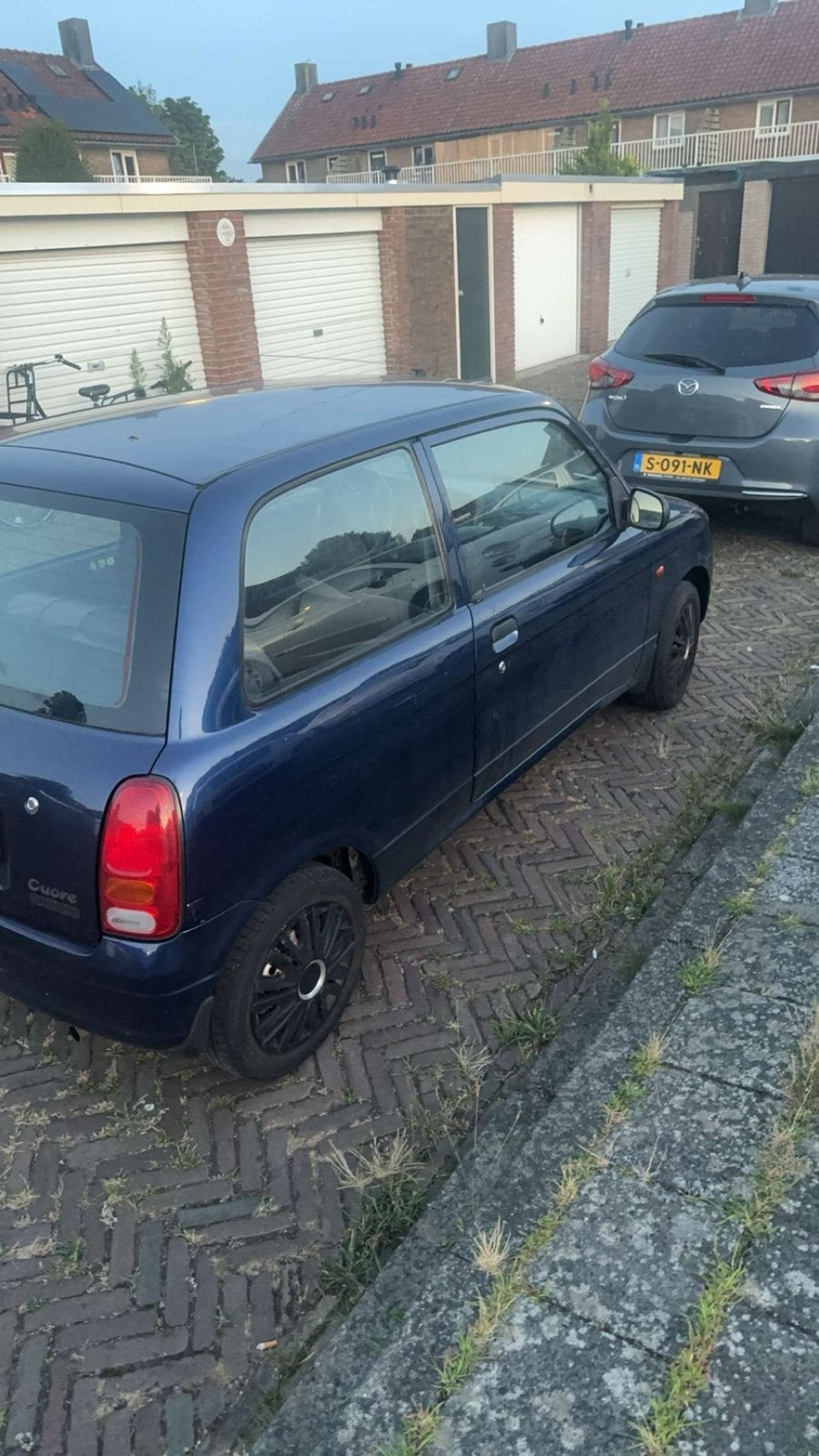 Daihatsu Cuore 1.0 STI AUT 2001 Blauw, Auto's, Daihatsu, 15 km/l, 600 kg, 18 €/maand, Cuore