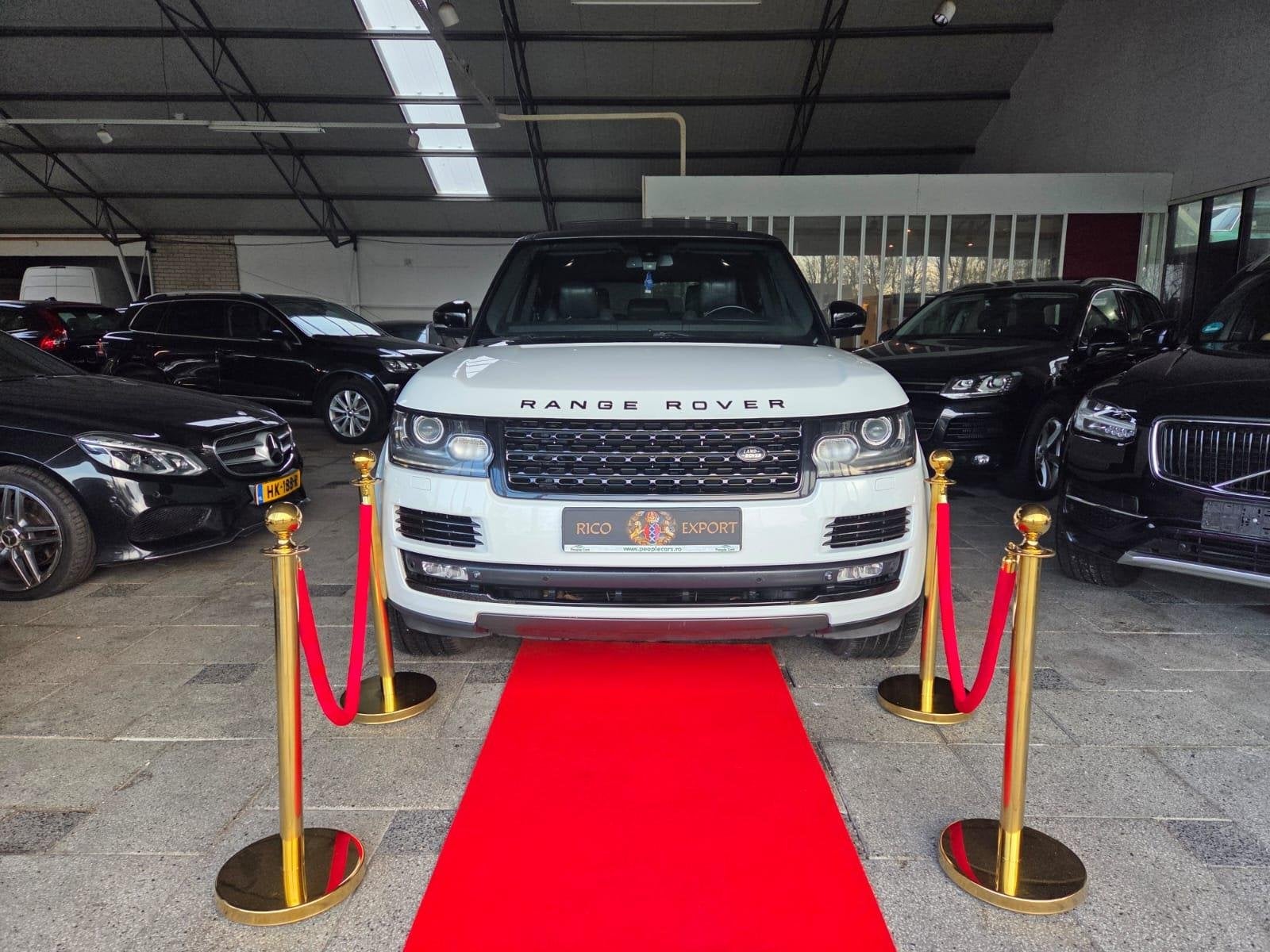 Land Rover Range Rover 3.0 TDV6 VOGUE PANORAMA DIGITAL CAMER, Auto's, Gebruikt, Zwart, 2993 cc, 259 pk