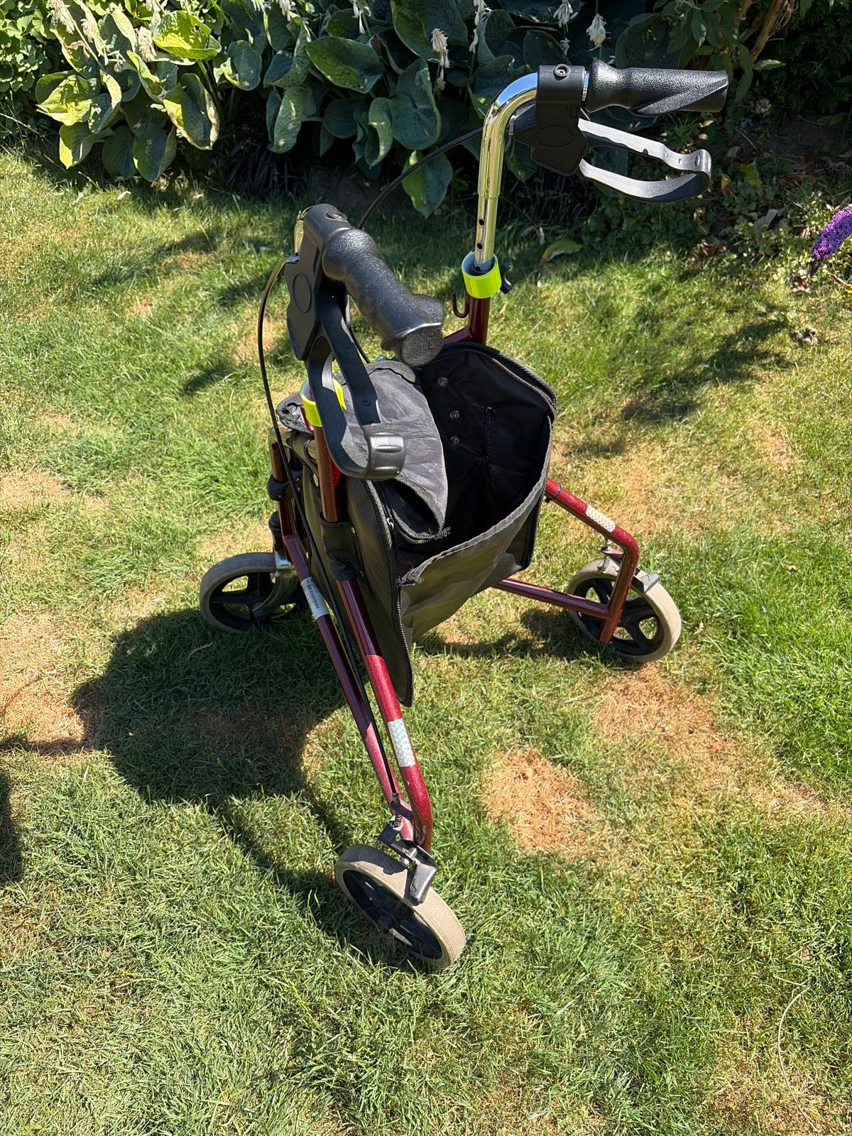 Rollator met boodschappentas., Ophalen, Gebruikt