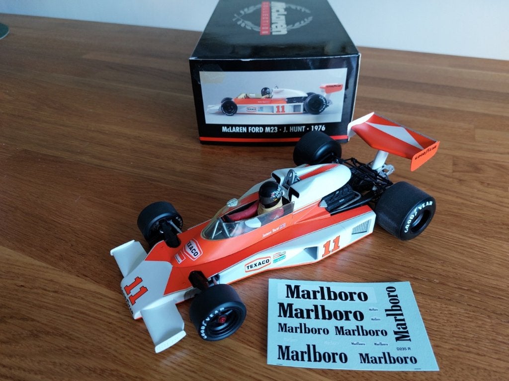 1976 McLaren Ford M23 Marlboro #11 Hunt PMA MiniChamps 1:18, Hobby en Vrije tijd, Modelauto's | 1:18, Ophalen of Verzenden, Zo goed als nieuw