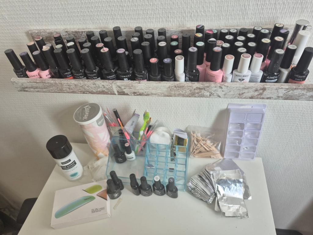 Doos vol producten voor Gel nagels, Sieraden, Tassen en Uiterlijk, Uiterlijk | Cosmetica en Make-up, Ophalen of Verzenden, Overige kleuren