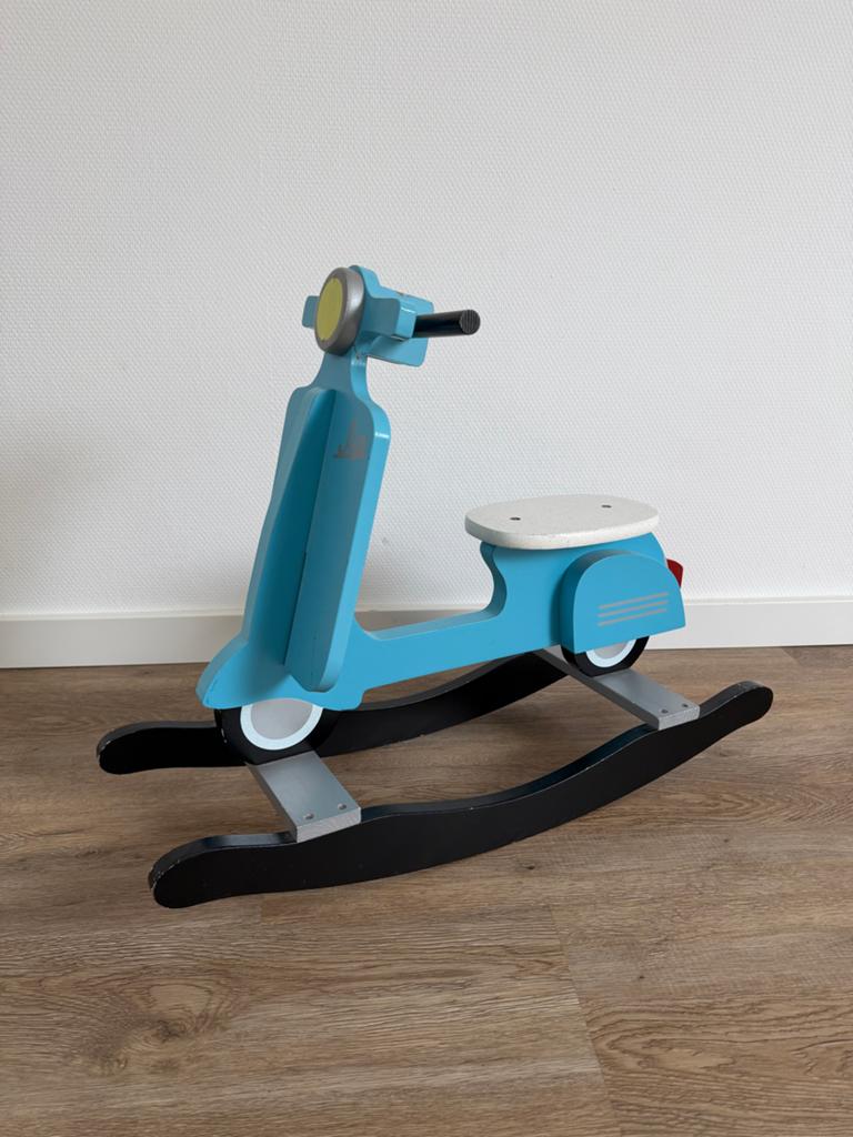 Houten Vespa hobbelmotor - Blauw, Ophalen, Zo goed als nieuw