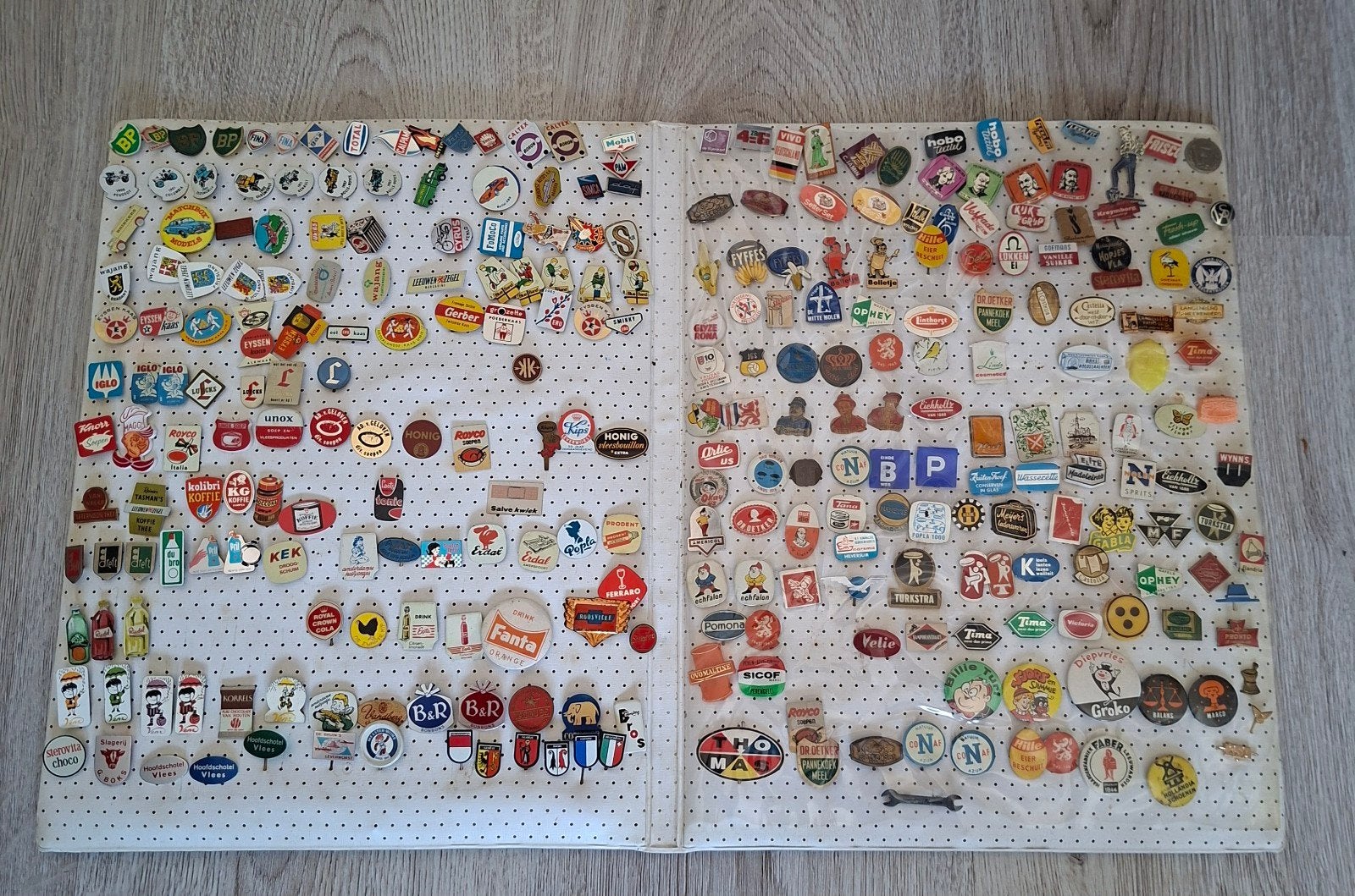 Grote verzameling vintage reclame pins/speldjes, Ophalen, Gebruikt
