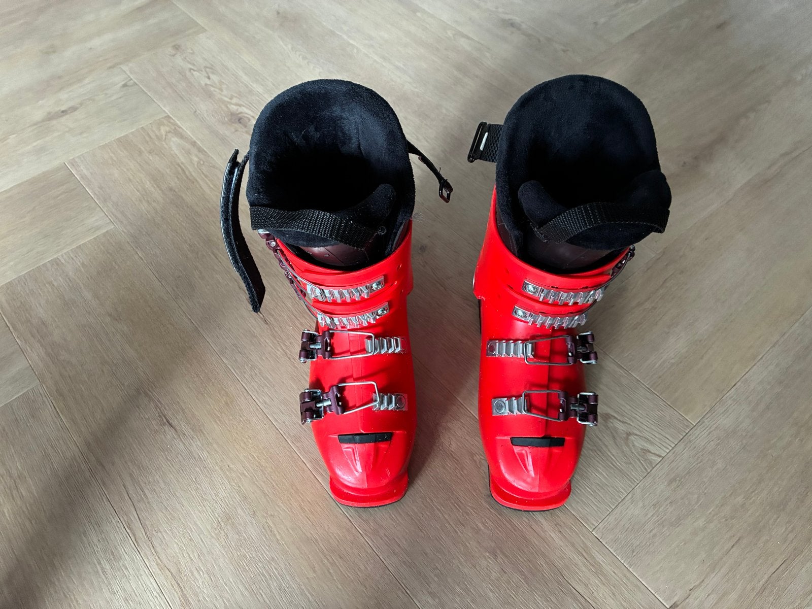 Atomic Redster skischoenen - Maat 34/35 us:22.0/22.5, Sport en Fitness, Gebruikt, Schoenen, Ophalen of Verzenden, Atomic