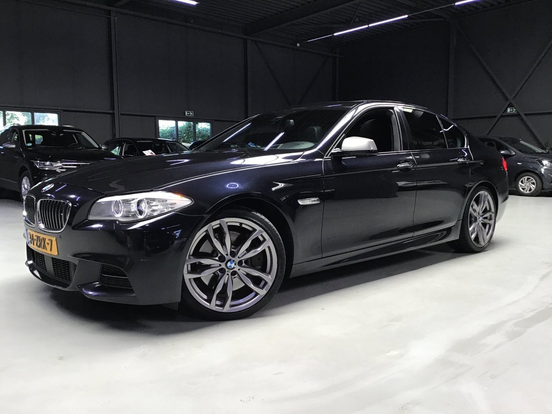 BMW 5-serie M550xd I Leder I Memory I HU I Stoelverw & Koeli, Automaat, Gebruikt, 2993 cc, 2000 kg